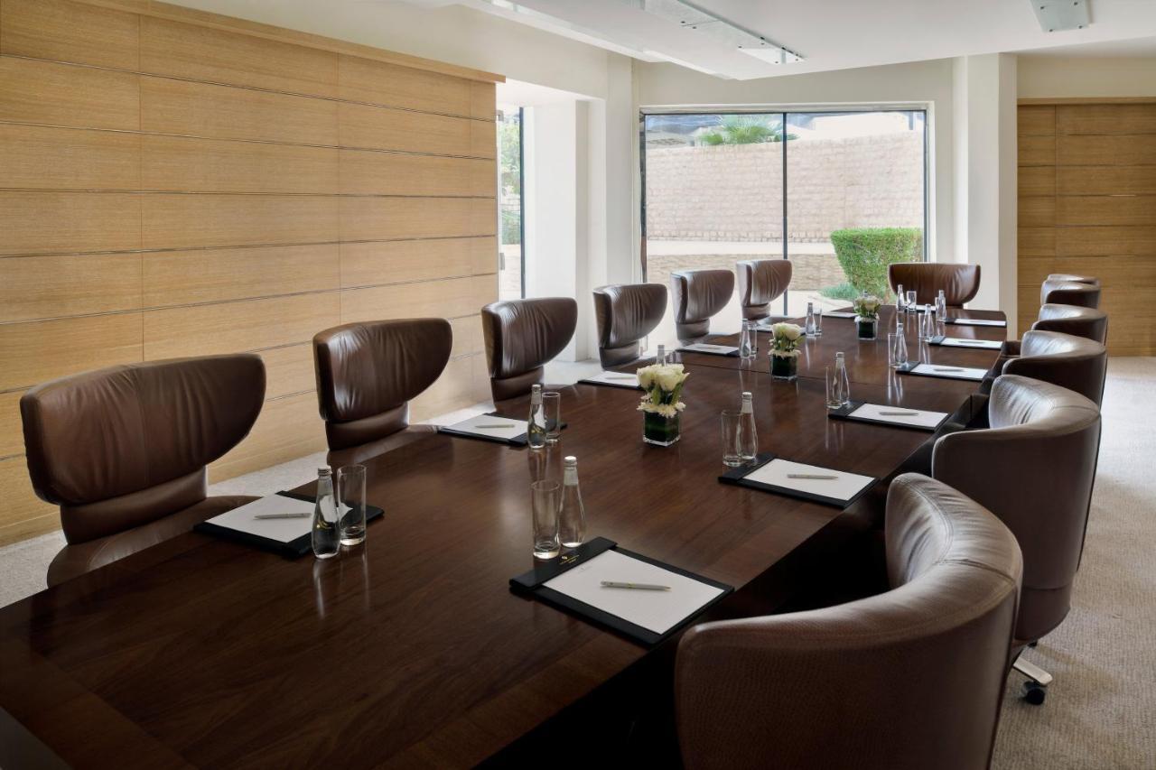 Intercontinental Riyadh By Ihg Экстерьер фото Meeting room